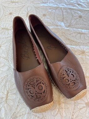 Brighton Groove Brown Leather Espadrille Flats with Cutout Medallion